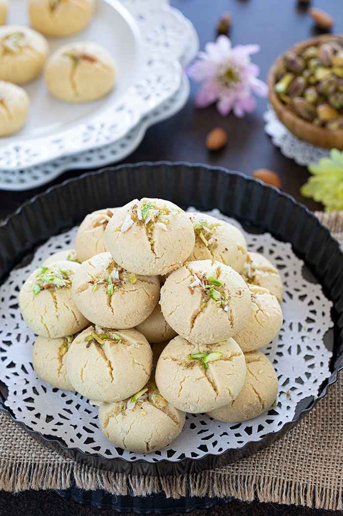 Mons Khatai Biscuit