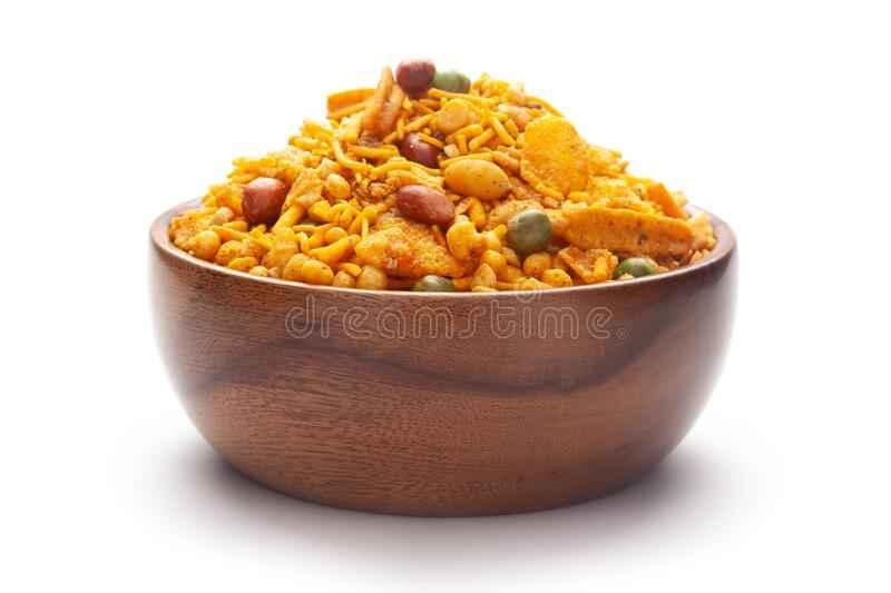 MAIYAS TEEKHA CHIVDA