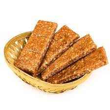 CRUSHED PEANUT CHIKKI