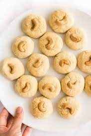CRISPY CASHEW COOKIE