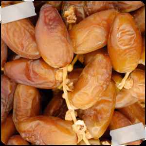 GOLDEN PITTED DATES