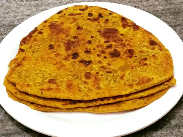 Achari Aloo Paratha