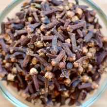 DESHI CLOVES