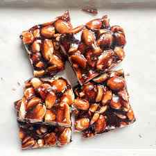 Gazab Peanut Chikki