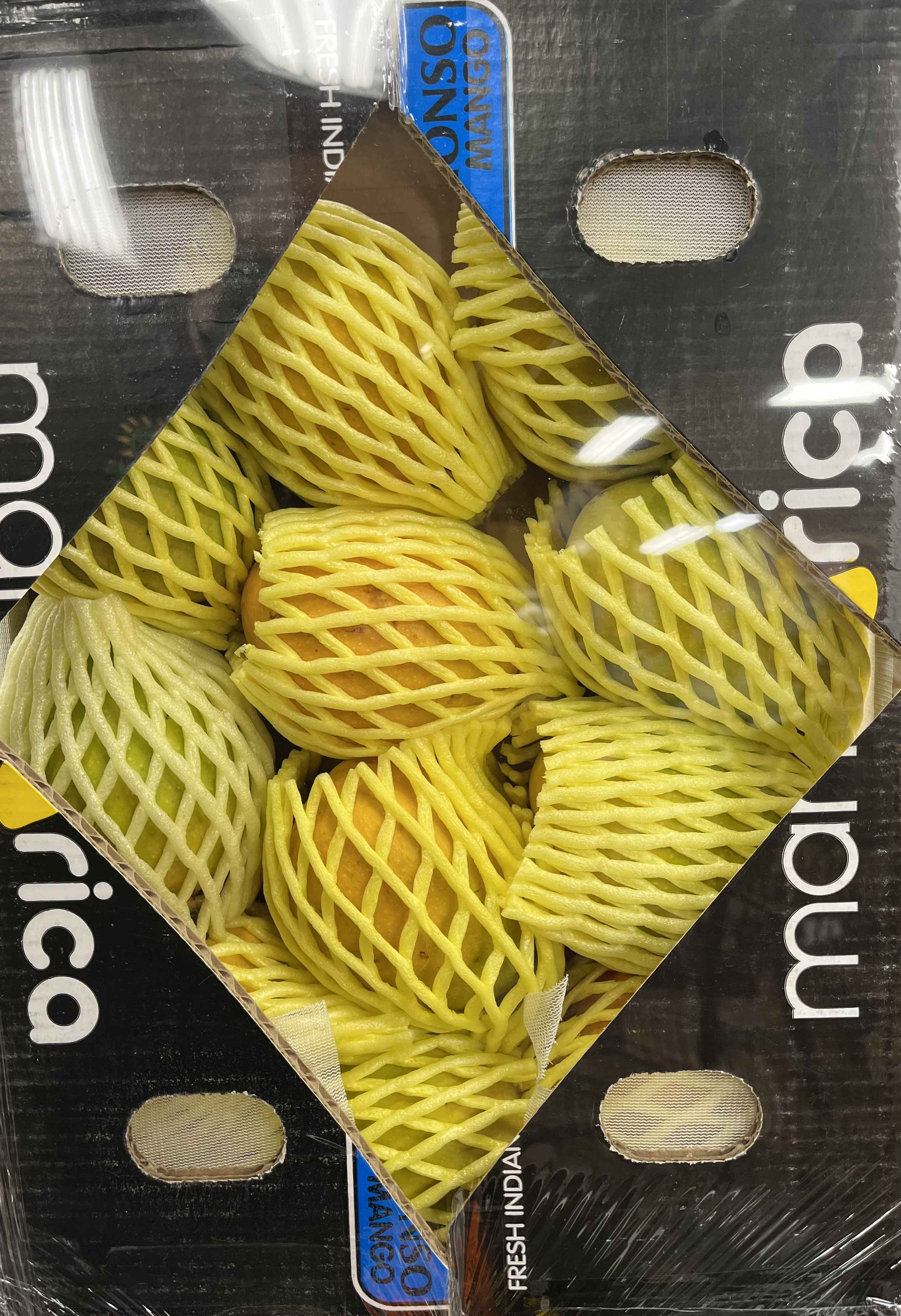 FRESH INDIAN ALPHONSO MANGOES