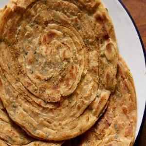 Pudina Paratha (Deep)
