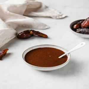 Flower Dtae And Imli Chutney