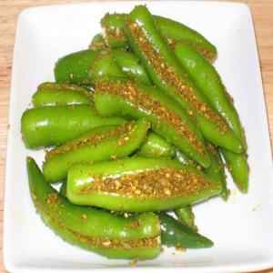 SURATI GREEN CHILLI PKL