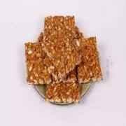 SURATI PEANUT CHIKKI 200 GM