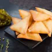 LAXMI COCKTAIL TANDOORI PANEER SAMOSA 500 GM