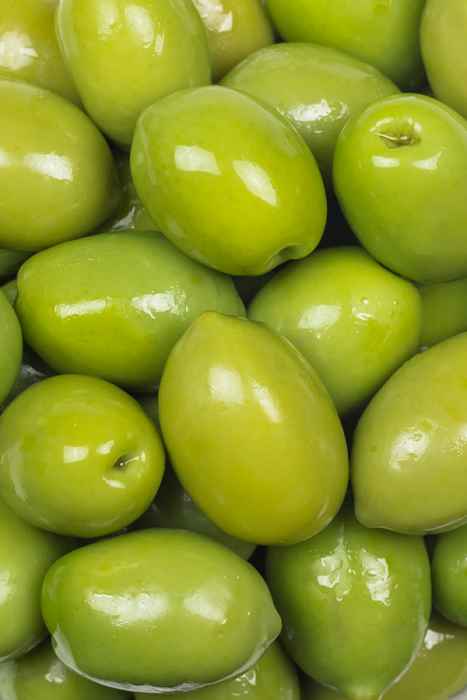 BABYLON GREEN OLIVES 44 OZ
