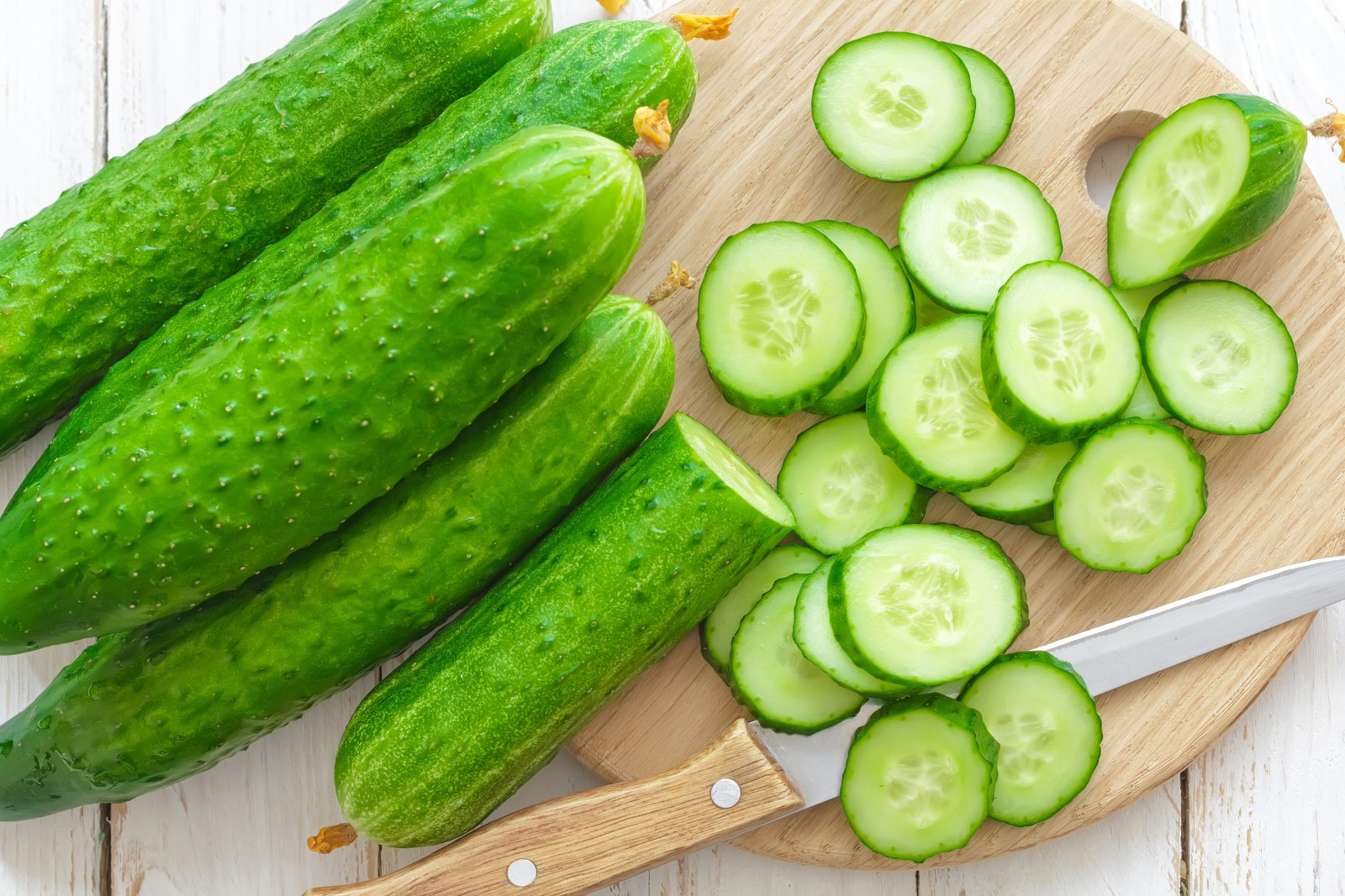 CUCUMBERS 1 COUNT