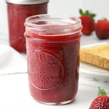 Honest Strawbery Jam 15.17 OZ