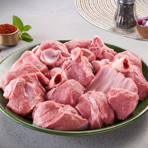 Goat Front Leg (Shoulder)   Curry Cut 4 LBS