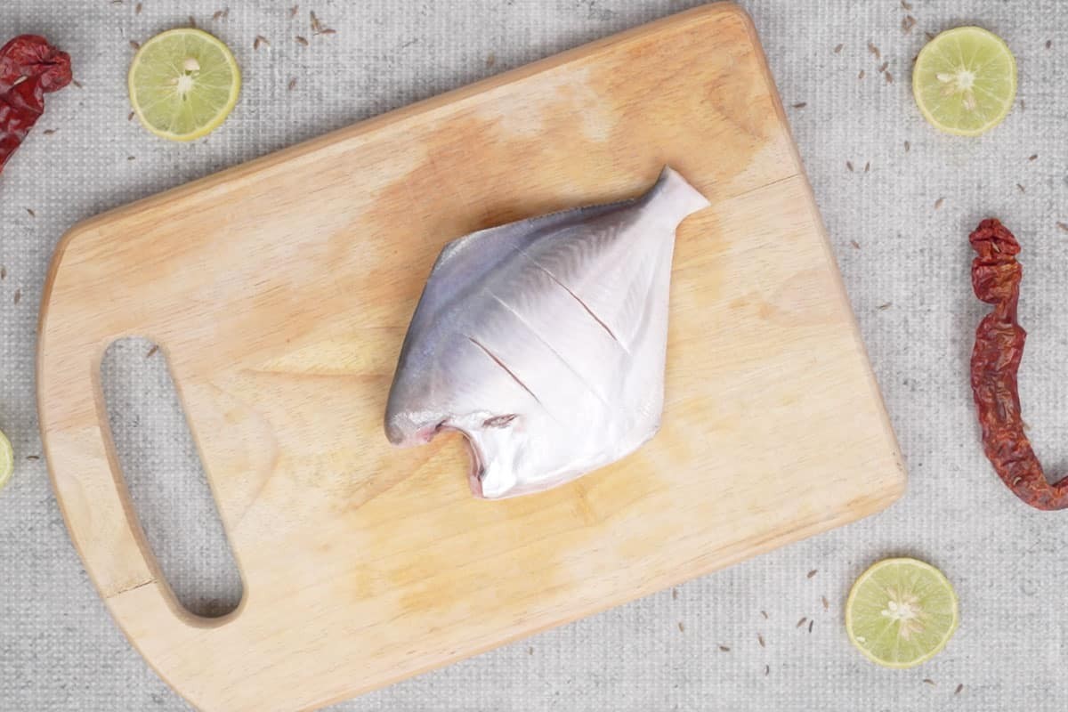 White Pomfret (M)   Thin Curry Cut 3 LBS