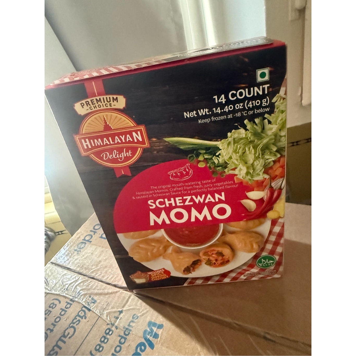 HIMALAYAN SCHEZWAN MOMO 14 PCS