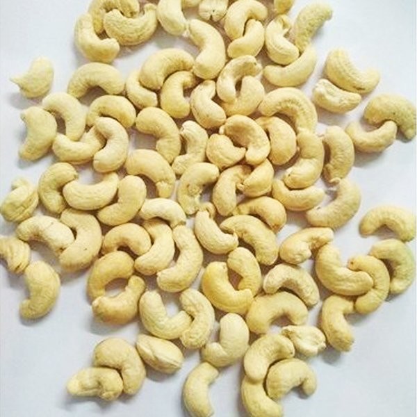 Spicy World Cashew Whole 400 GM