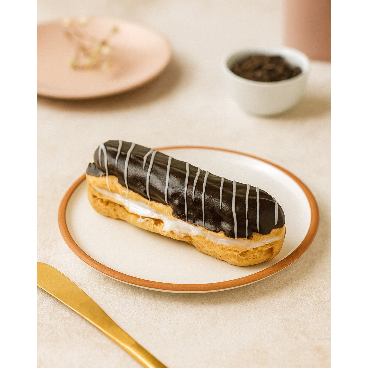 Chocolate Eclair 1 PCS