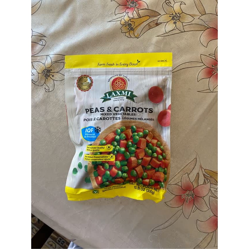 Laxmi Green Peas & Carrots 300 GM