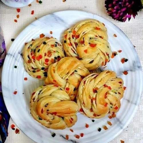 TUTTI FRUITTI BUNS CANTEEN 330 GM
