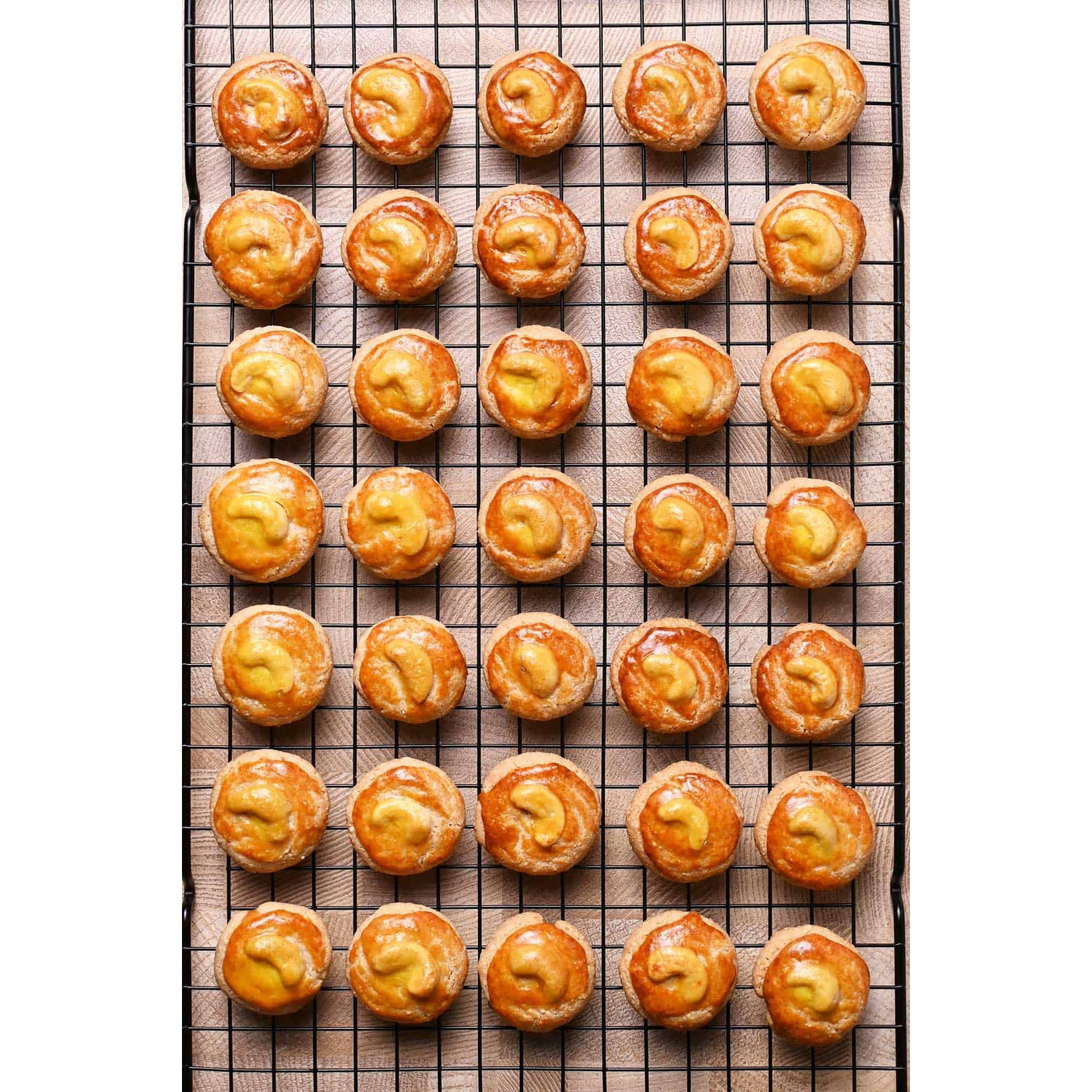 Hans Badam Cookies 0.88 LBS