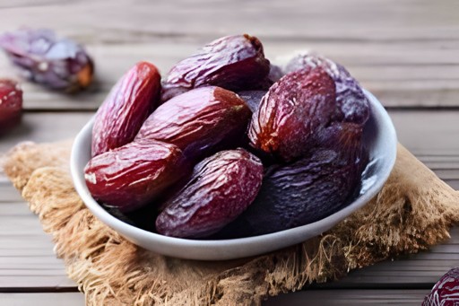 Famous Dry Dates 400 GM