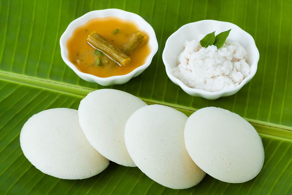 Vemb Idly With Sambar 2 LBS
