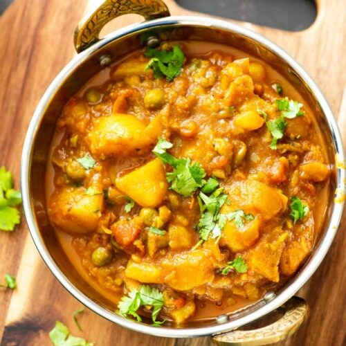MOMS ALOO MUTTER  283 GM
