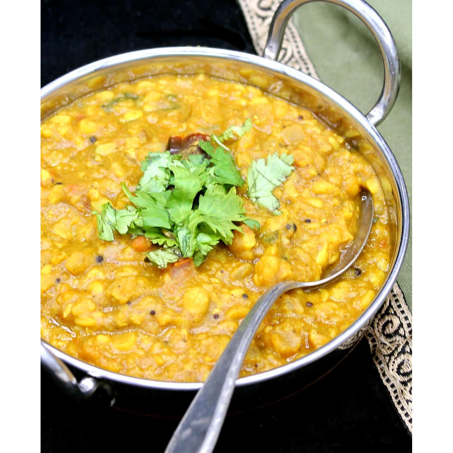 Moms Panchmel Dal 10 OZ