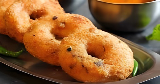 Maiyas 8 Medu Vada 240 GM