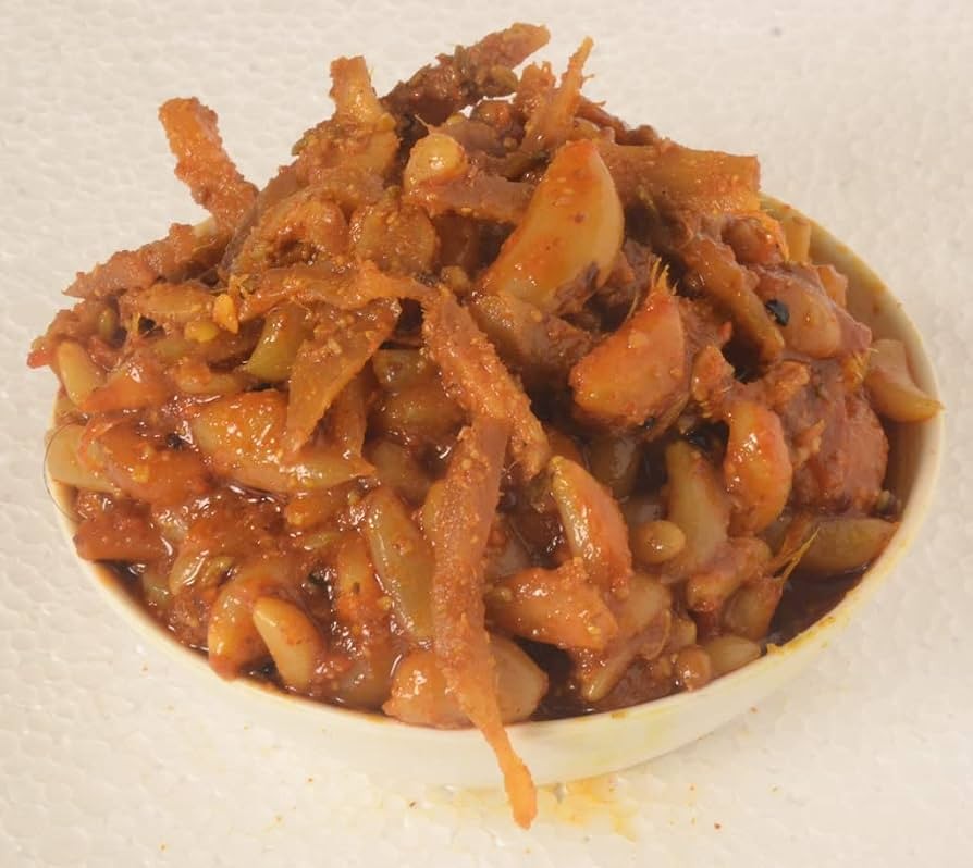 MOTHER GINGER PICKLE WITH GARLIC 400 GM