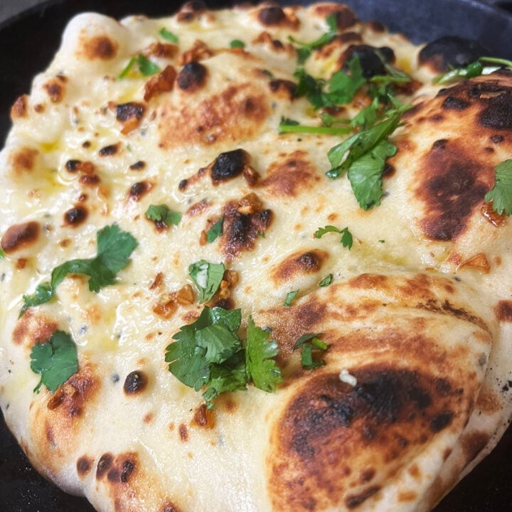 BKJI TANDOORI GARLIC NAAN  5 PCS