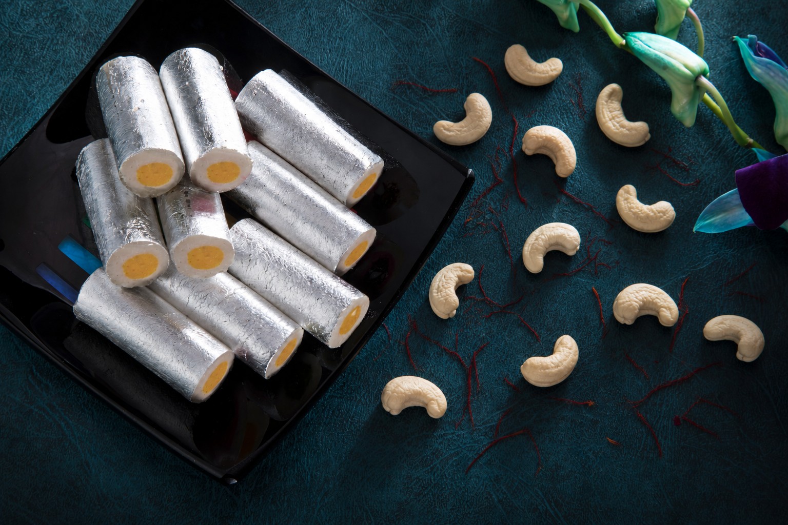 SGB Kaju Kesar Roll 350 GM