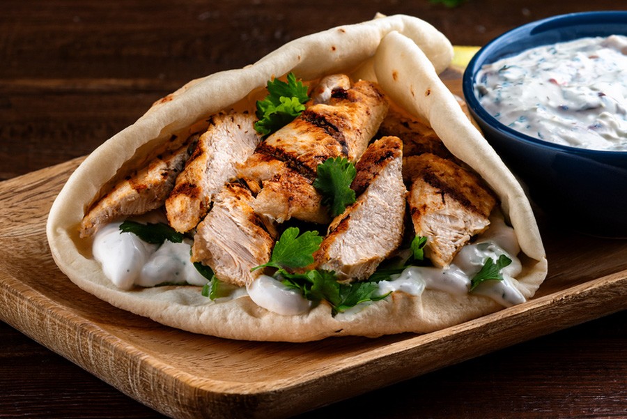 COLONEL CHICKEN GYRO KABAB & TZATZIKI SAUCE 390 GM
