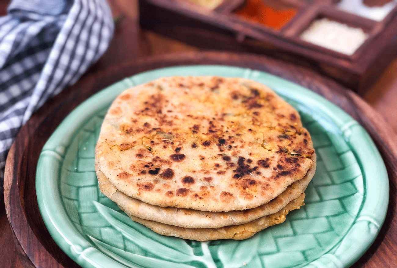 Mezban Chicken Paratha