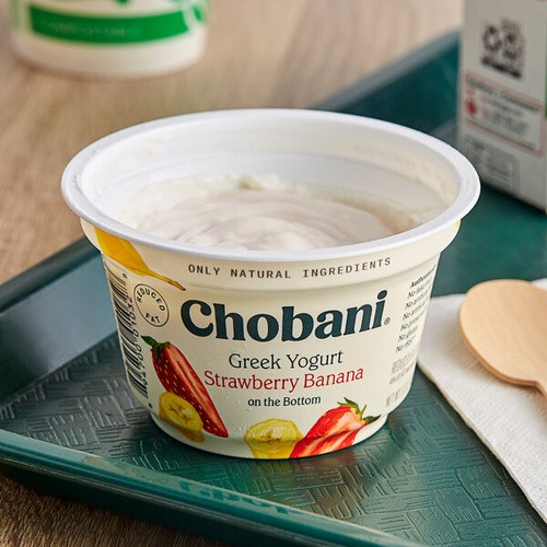 CHOBANI GREEK YOGURT STR/BNA 5.3 OZ