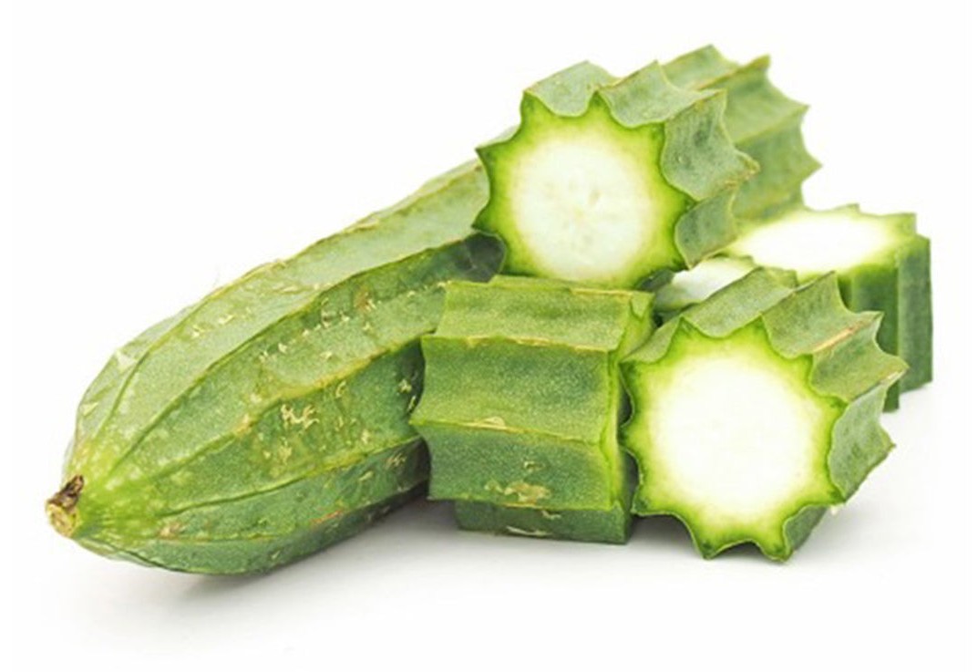 Turia (Ridge Gourd) Cut 1 LB