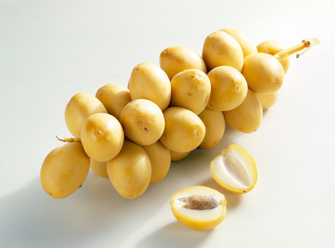 Yellowdates 1 LBS