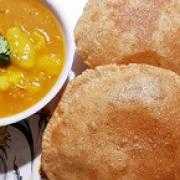Poori With Alu