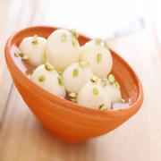 Freshly Made Rasgulla (Rasagulla)