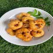 Anand Medu Vada