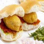 Vada Pav Plate