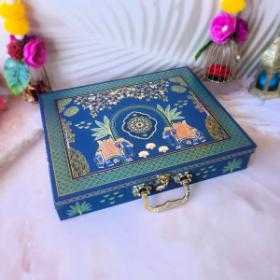 Regal Love Feast Royal Delight Box