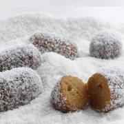 CUT JAMUN WITH COCONUT