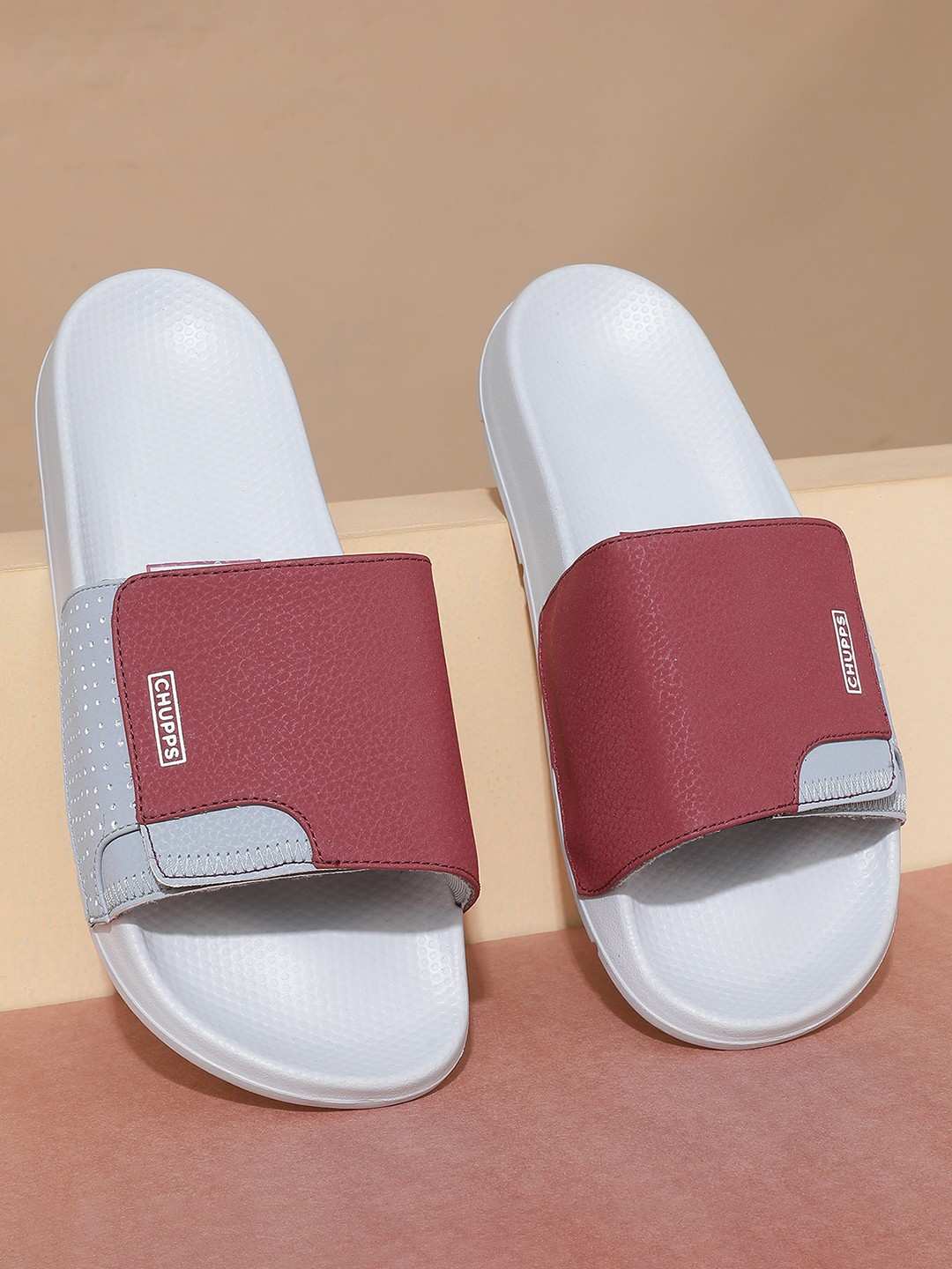 Chupps Mens Solid Hues GREYMAROON Flipflop  Sliders