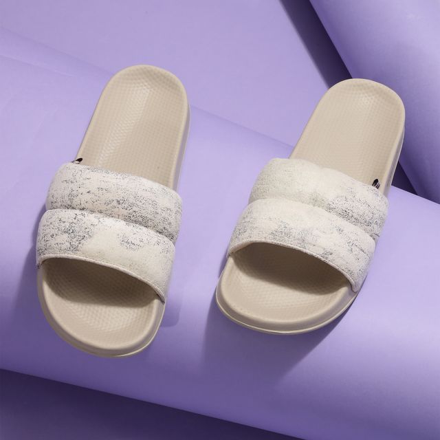 Chupps Womens PUFF beige Beige Flip flop Sliders
