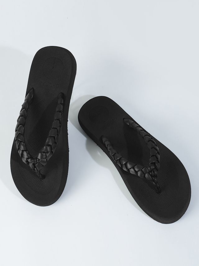 Chupps Womens Wisp Black Flip flop Sliders