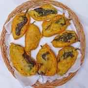 Maiyas Mirchi Bajji