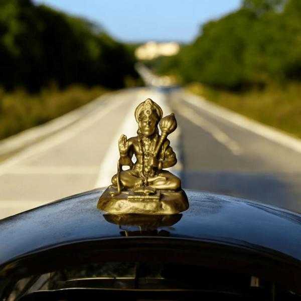 Hanuman ji Reading Ramayan Car dashboard